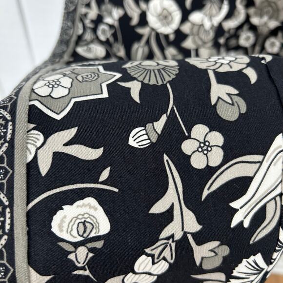 Elie Tahari Women Pull On Stretch Ankle Pants Black Office Holiday Size Medium - Picture 2 of 7